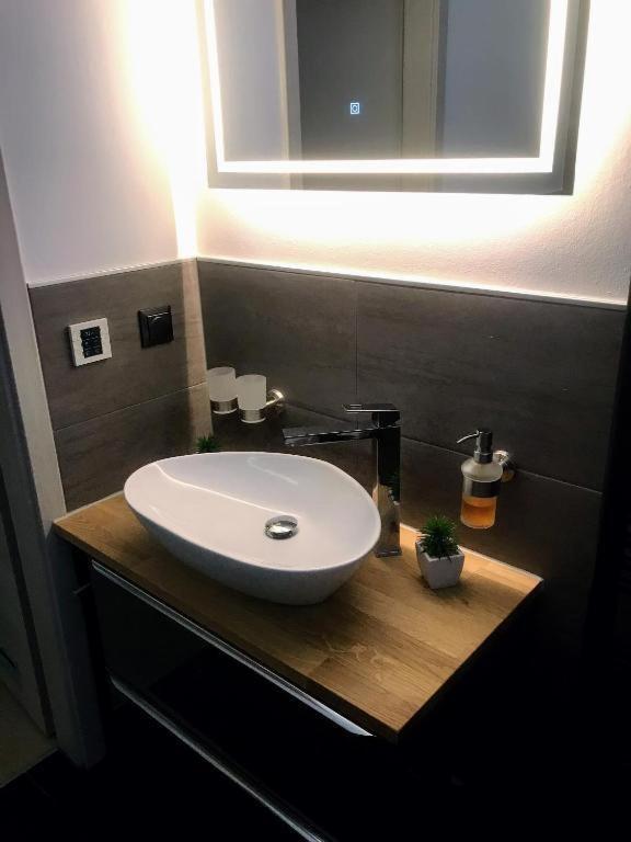 Salzhausblick Business Apartments - Zentrale Lage Am Salzhaus - Mwst-Rechnung Verfuegbar Zittau Εξωτερικό φωτογραφία